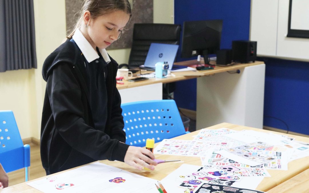 Writing Letters to Our Future Selves in First Russian Language Lessons