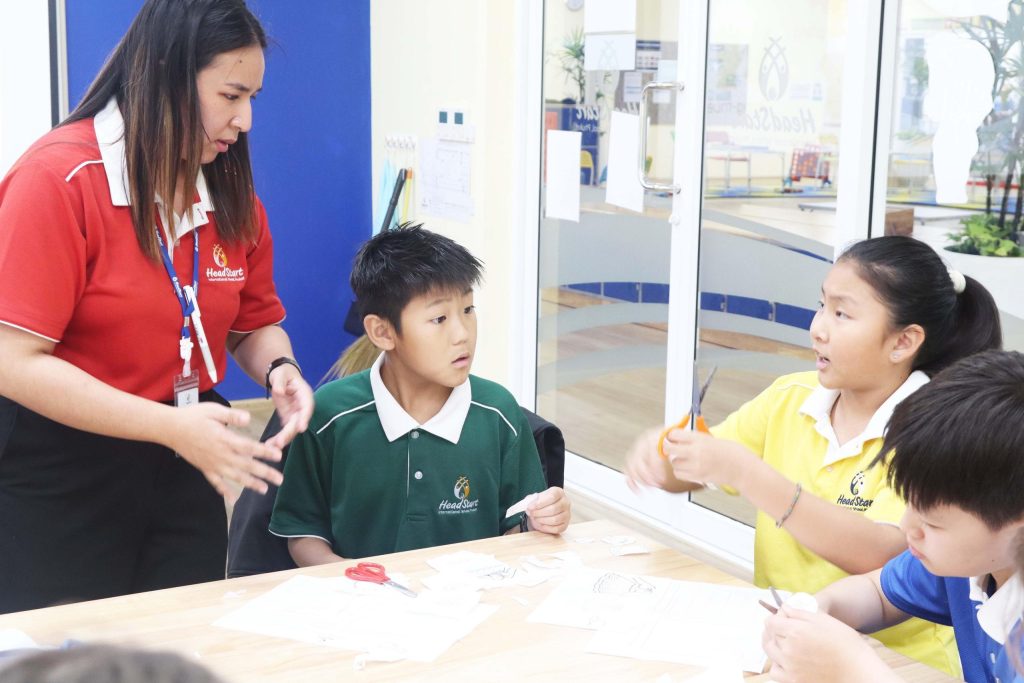 Year 6 Thai Class Exploring Colourful Cloth