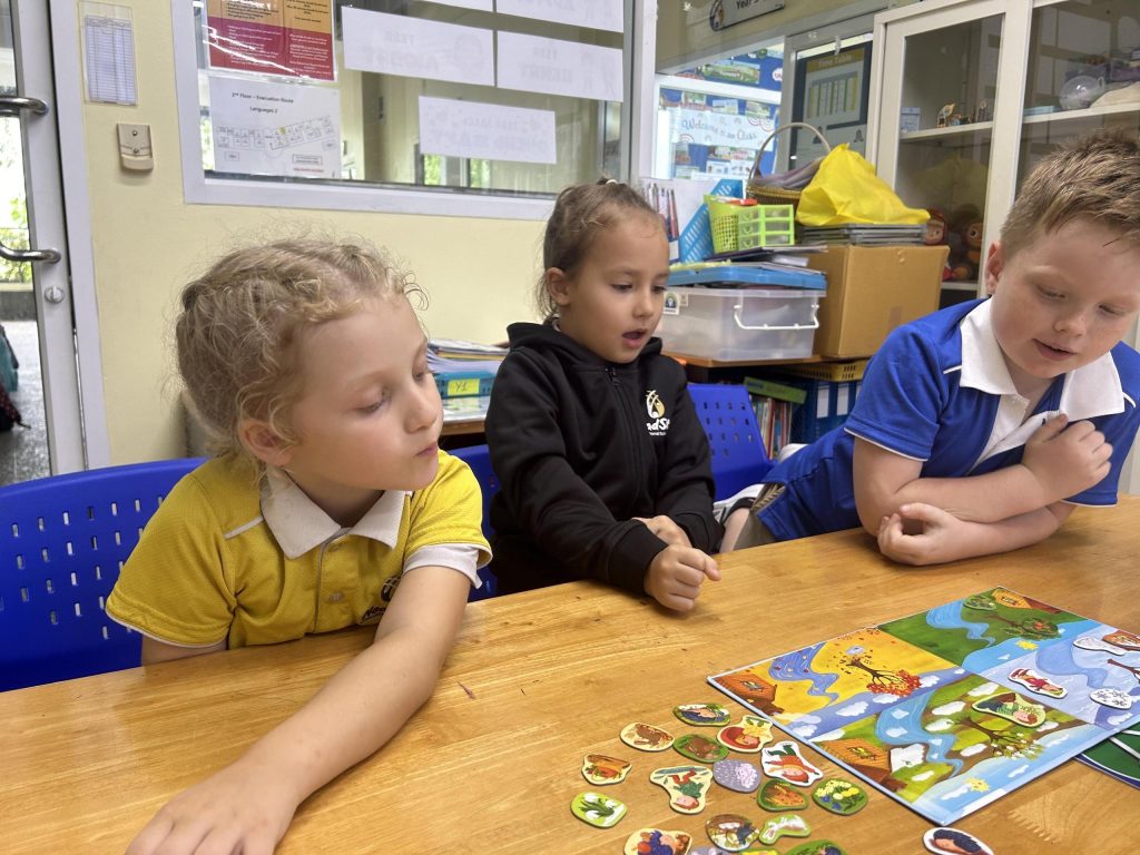 Learning About Autumn in Russian Language Lessons