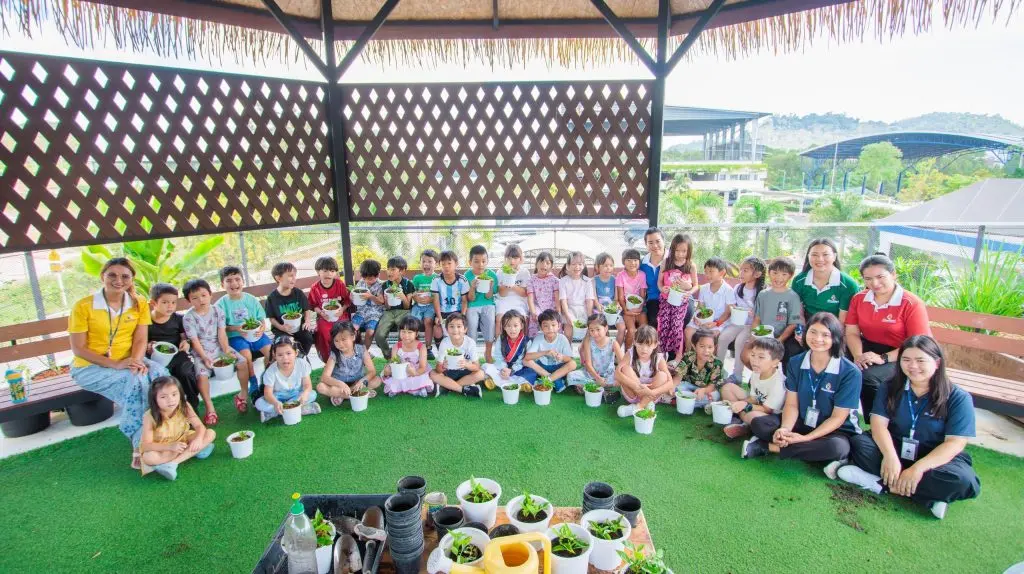 Years 1 to 3 Learn the Benefits of Thai Herbs
