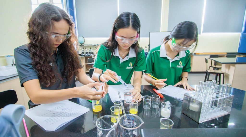 Year 12 Students Sharpen Their Skills in Biology Practical Preparation