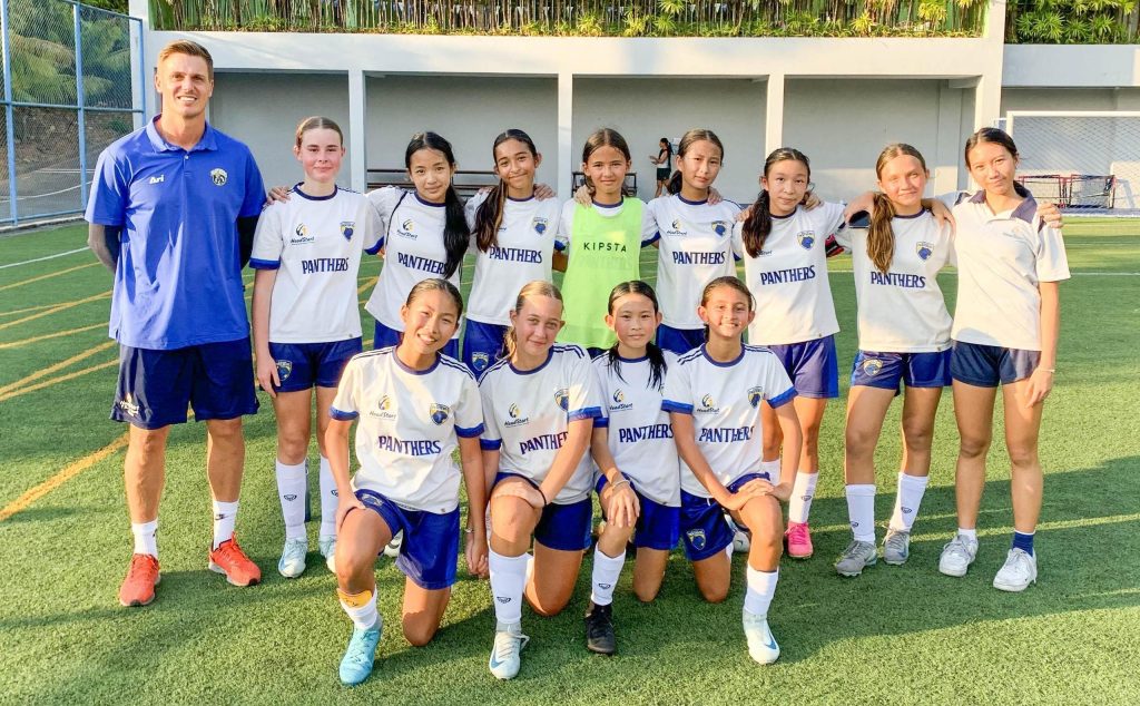 U13 Panthers Girls Showcase Teamwork