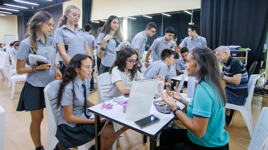 A Chance to Meet Professionals at the Careers Fair