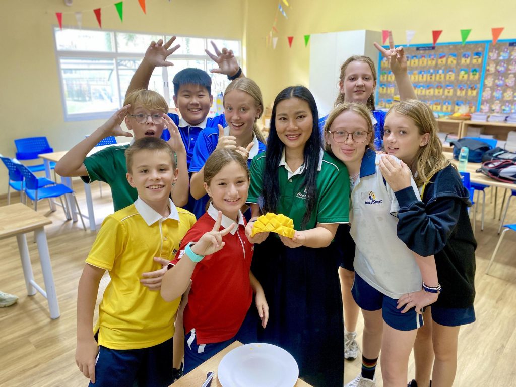Year 7 Thai Foreign Language Students Make Mango Sticky Rice!