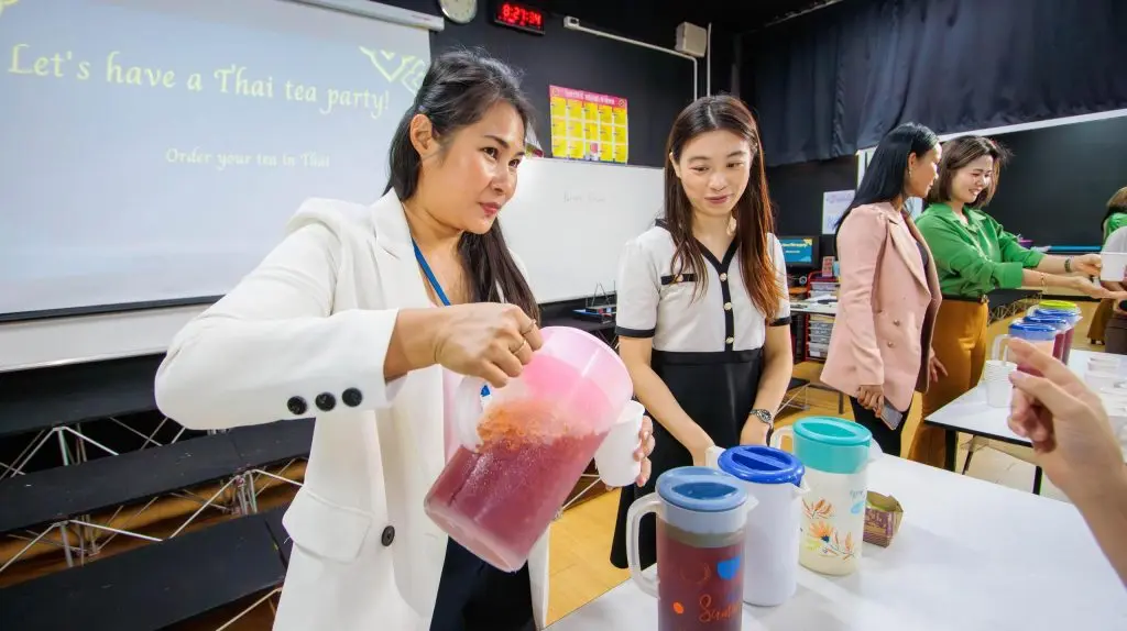 Exploring Thai Tea in Year 8 Thai Class