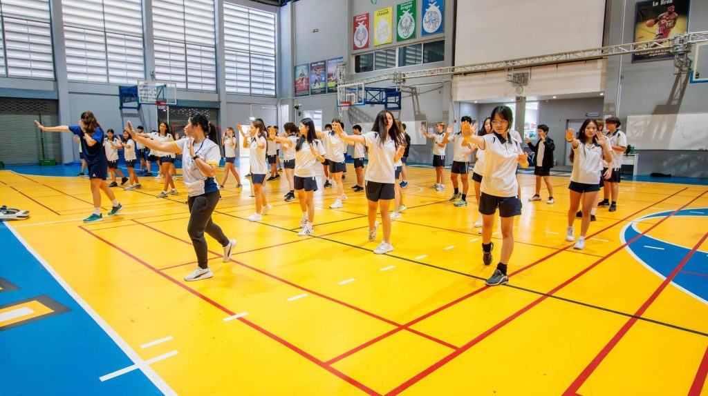 An Introduction to Muay Thai (traditional Thai Boxing) in Year 9 Thai Classes