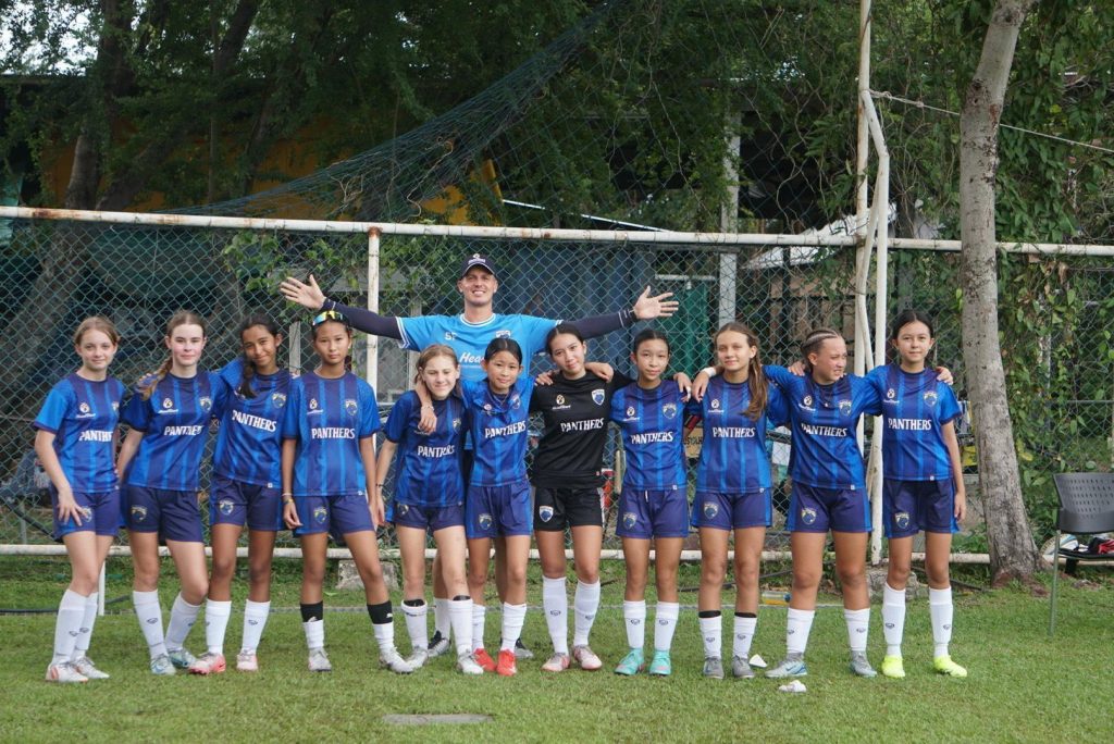 Celebrating our HeadStart U13 Girls Football Academy team!