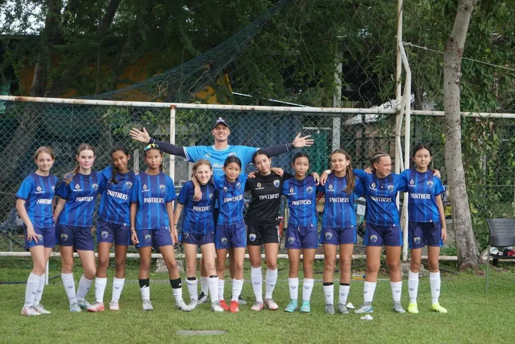 Celebrating our HeadStart U13 Girls Football Academy team!