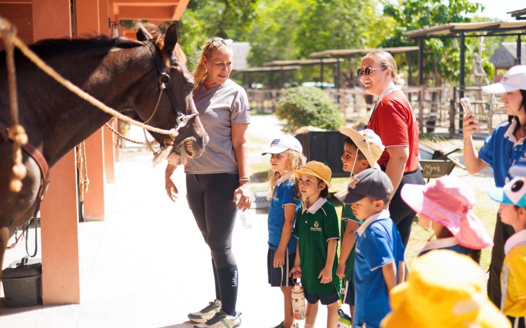 Reception Learn About the Every Day Lives of Important People at Niran Farm